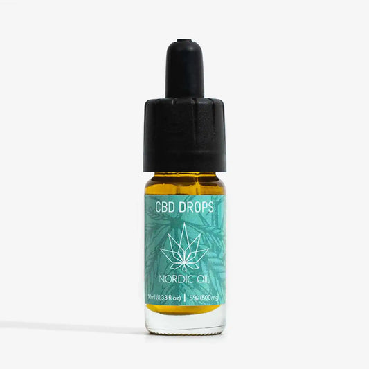 Een 10ml flesje breed spectrum 5% CBD olie